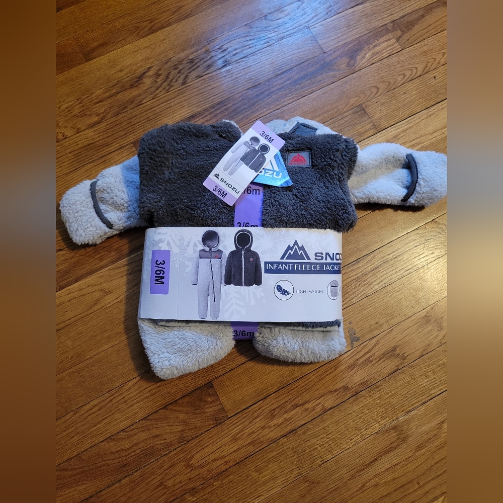 NWT 2pc baby fleece jacket and snowsuit. Size 3/6mths